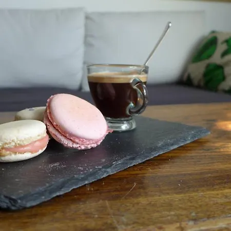 Semesterbostad La Maison Toute De Travers